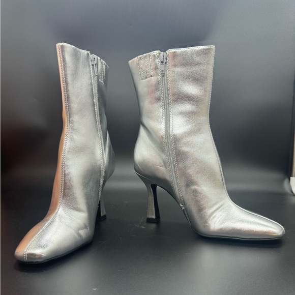 Open Edit Hesper Bootie in Metallic Silver! SZ7 - Picture 3 of 6